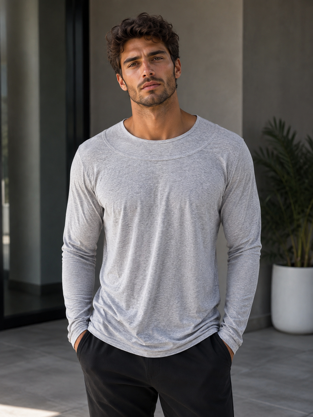 Men's Long-Sleeve Round Neck T-Shirt