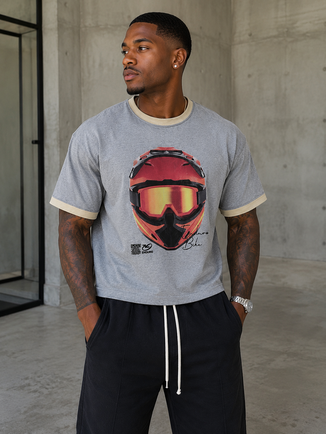 Men's Graphic Short Sleeve T-Shirt with Contrast Trim