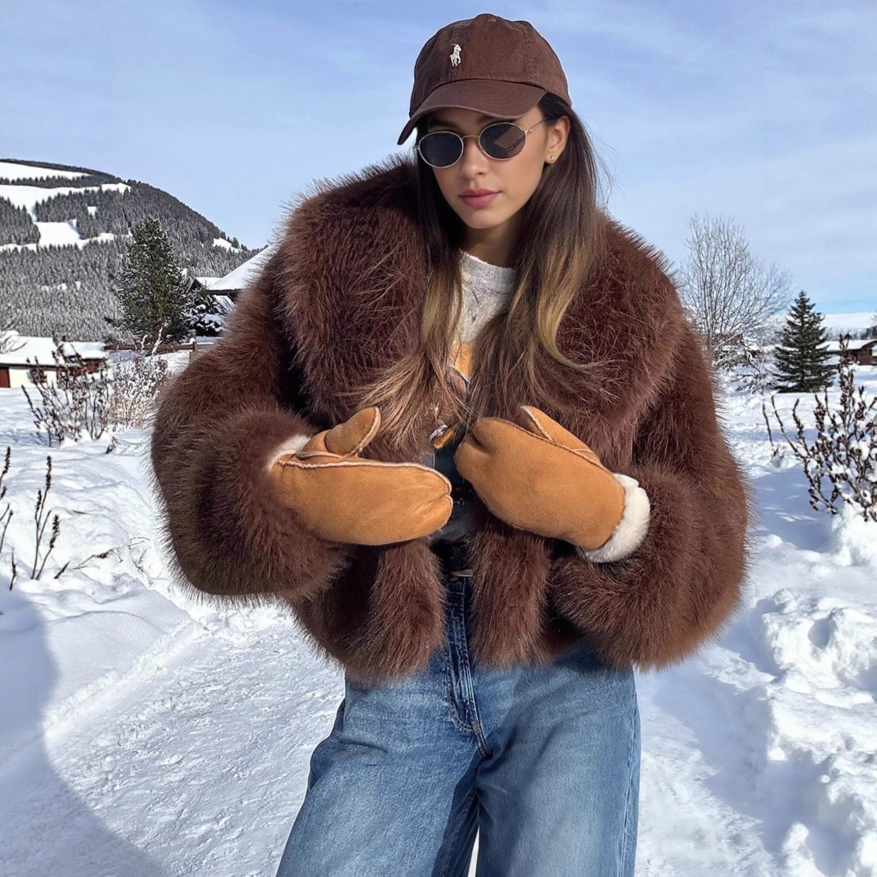 Collared Thickening Faux Fur Effect Plush